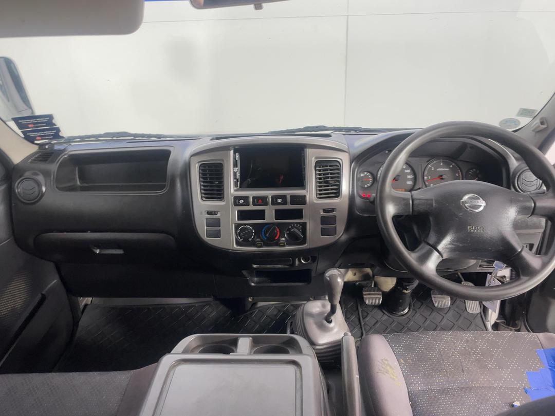 Photo '17' of Nissan Caravan