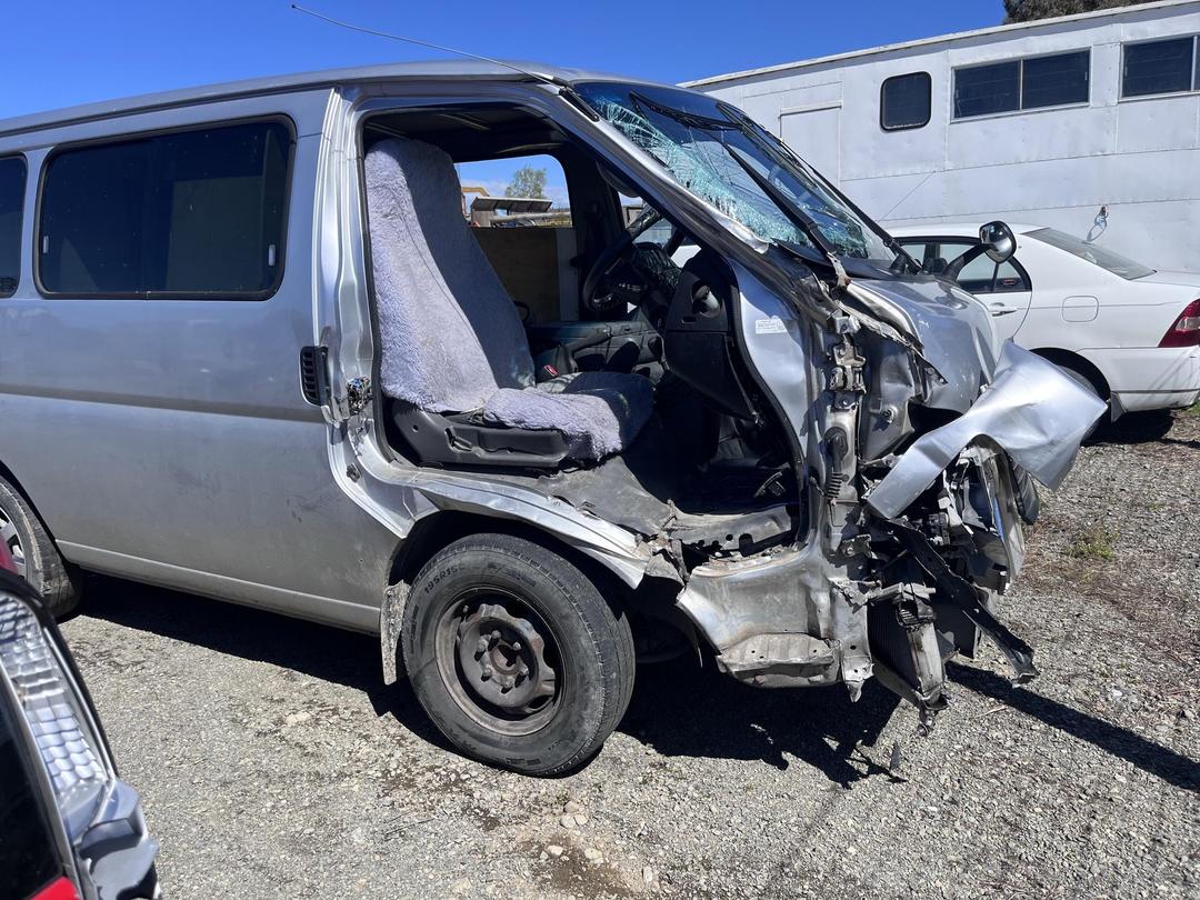Photo '9' of Nissan Caravan