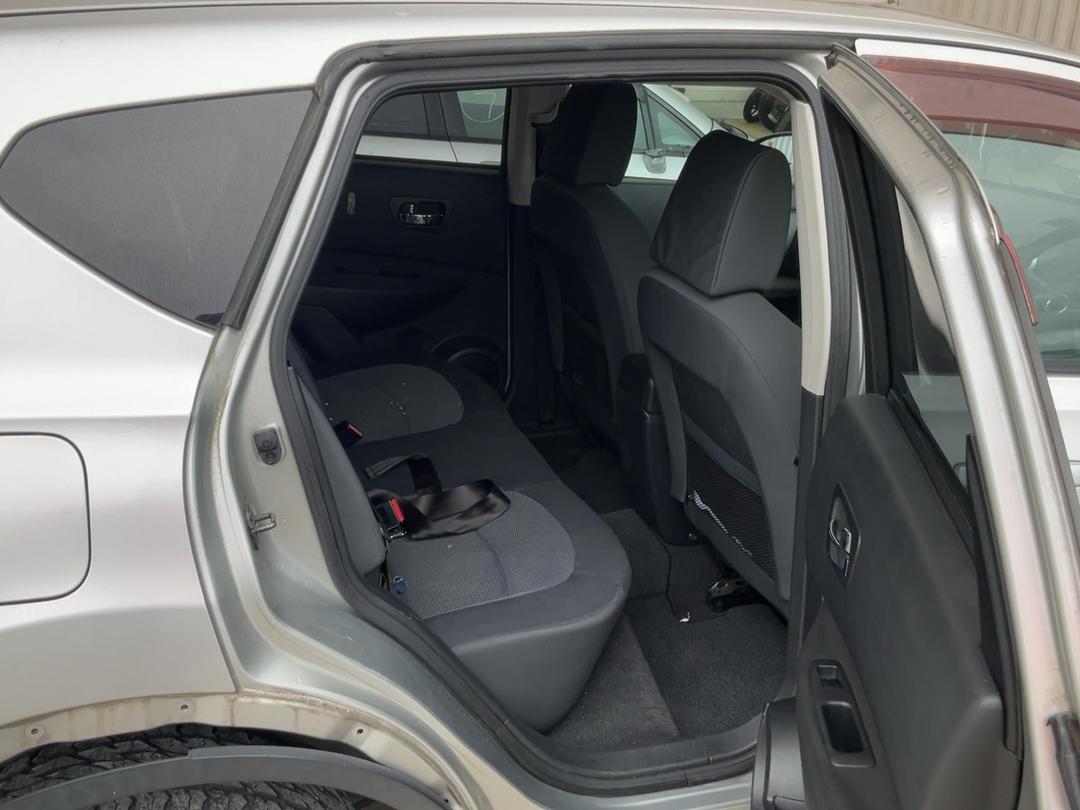 Photo '8' of Nissan Dualis 20S