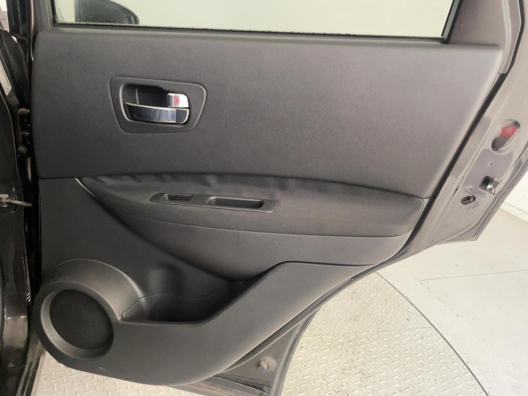Photo '17' of Nissan Dualis Photo '17' of Nissan Dualis