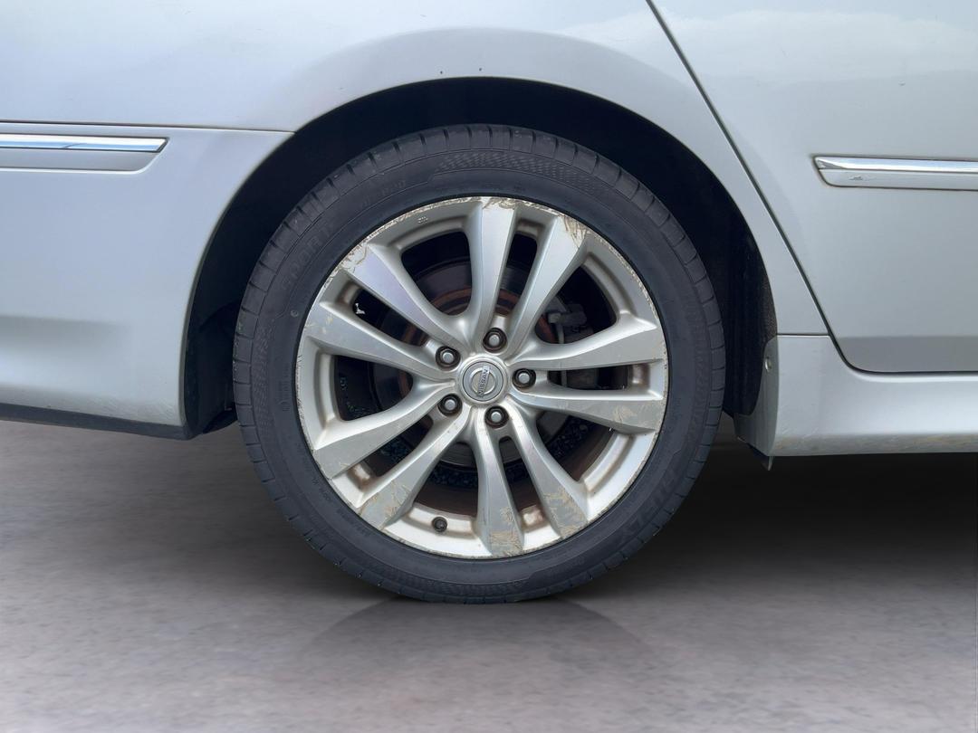 Photo '10' of Nissan Fuga Photo '10' of Nissan Fuga