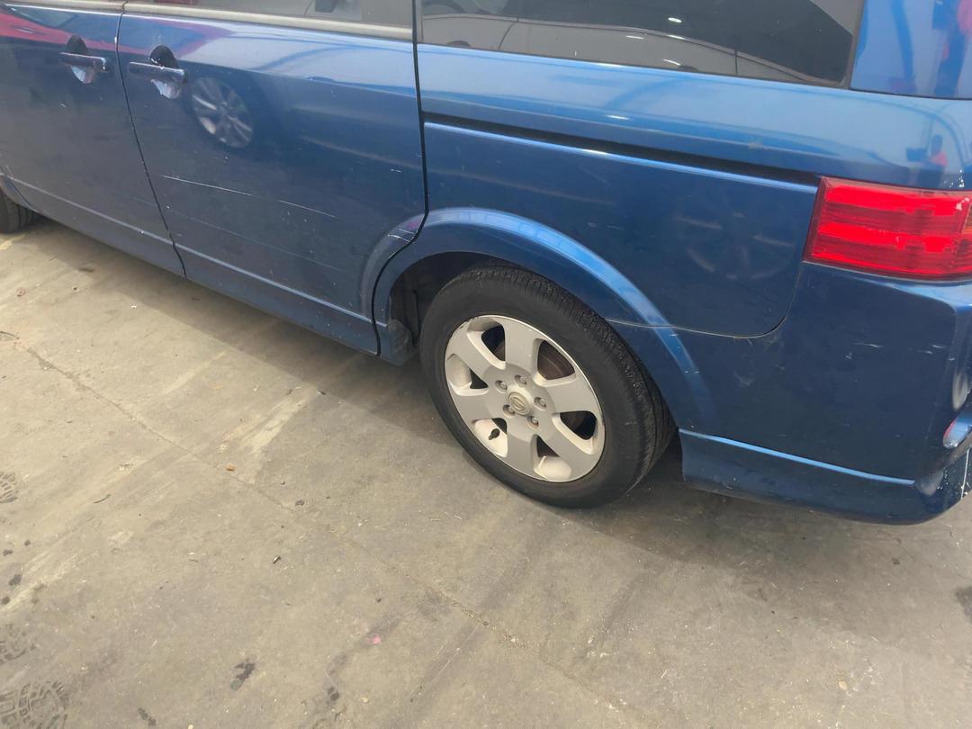 Photo '10' of Nissan Lafesta