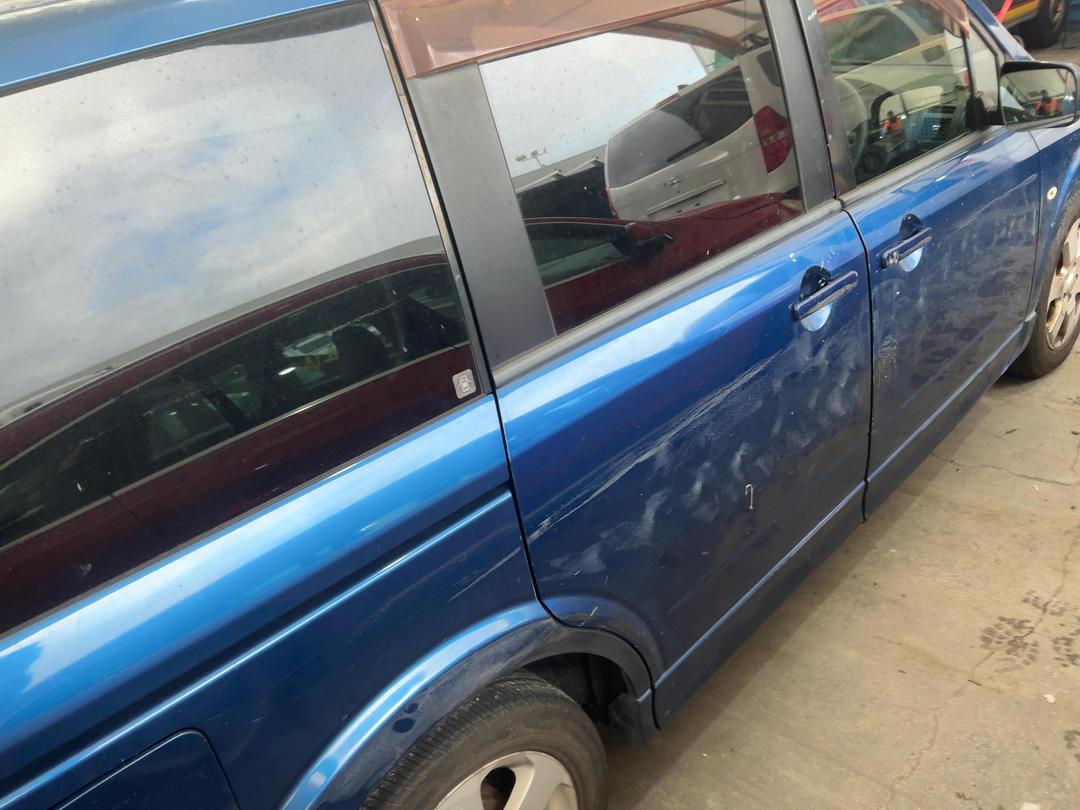 Photo '15' of Nissan Lafesta