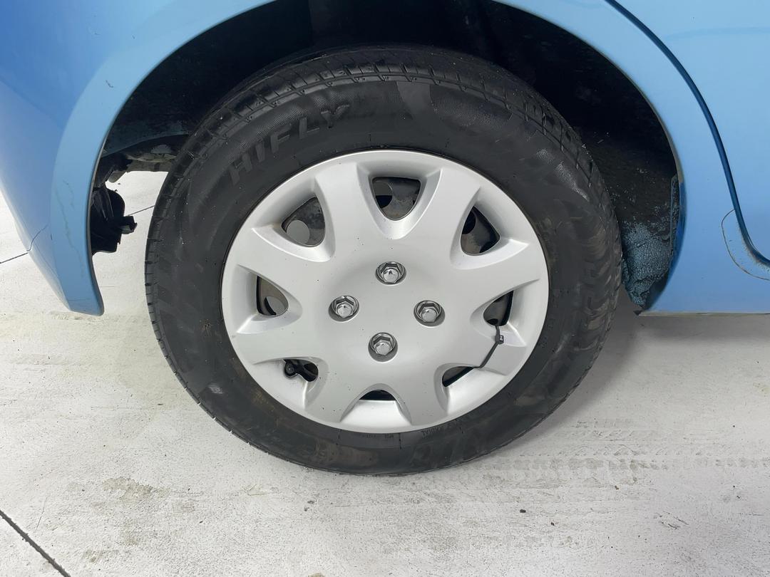 Photo '12' of Nissan March