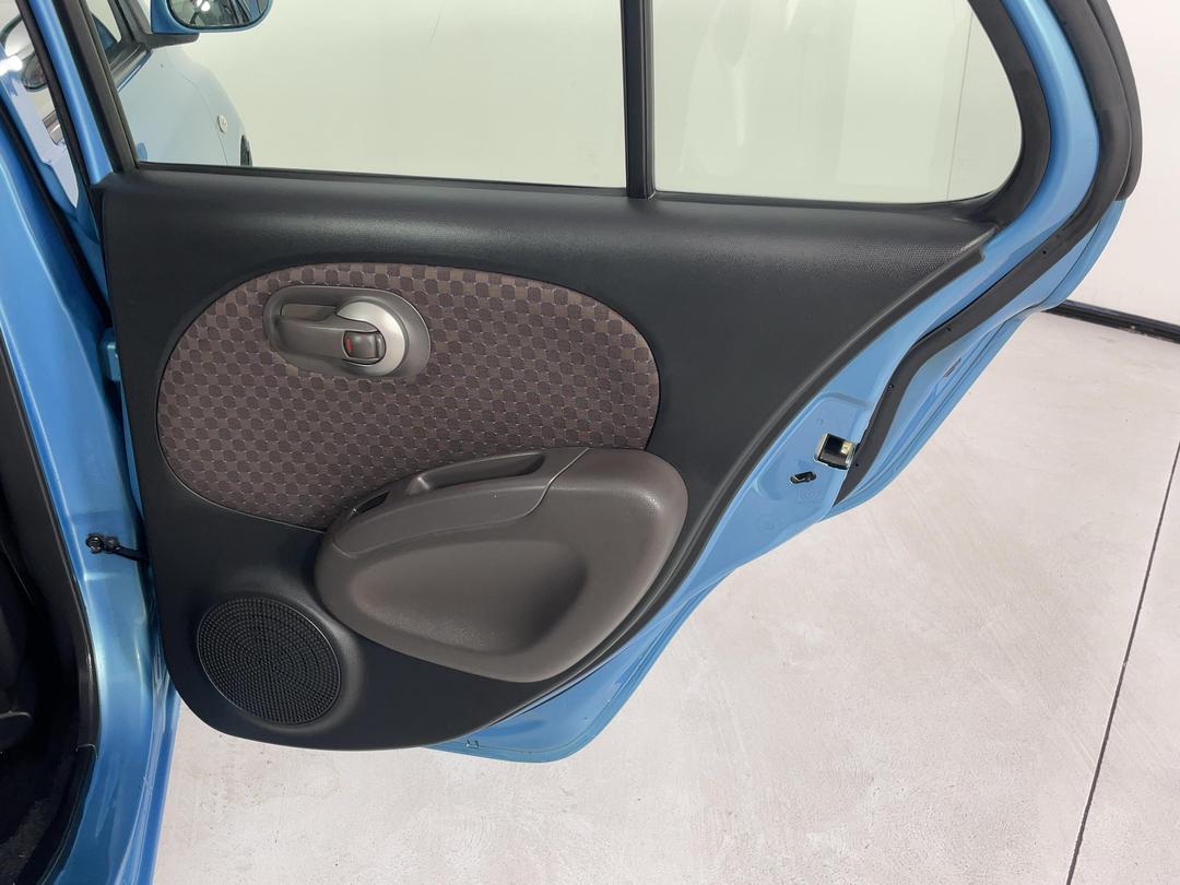 Photo '19' of Nissan March