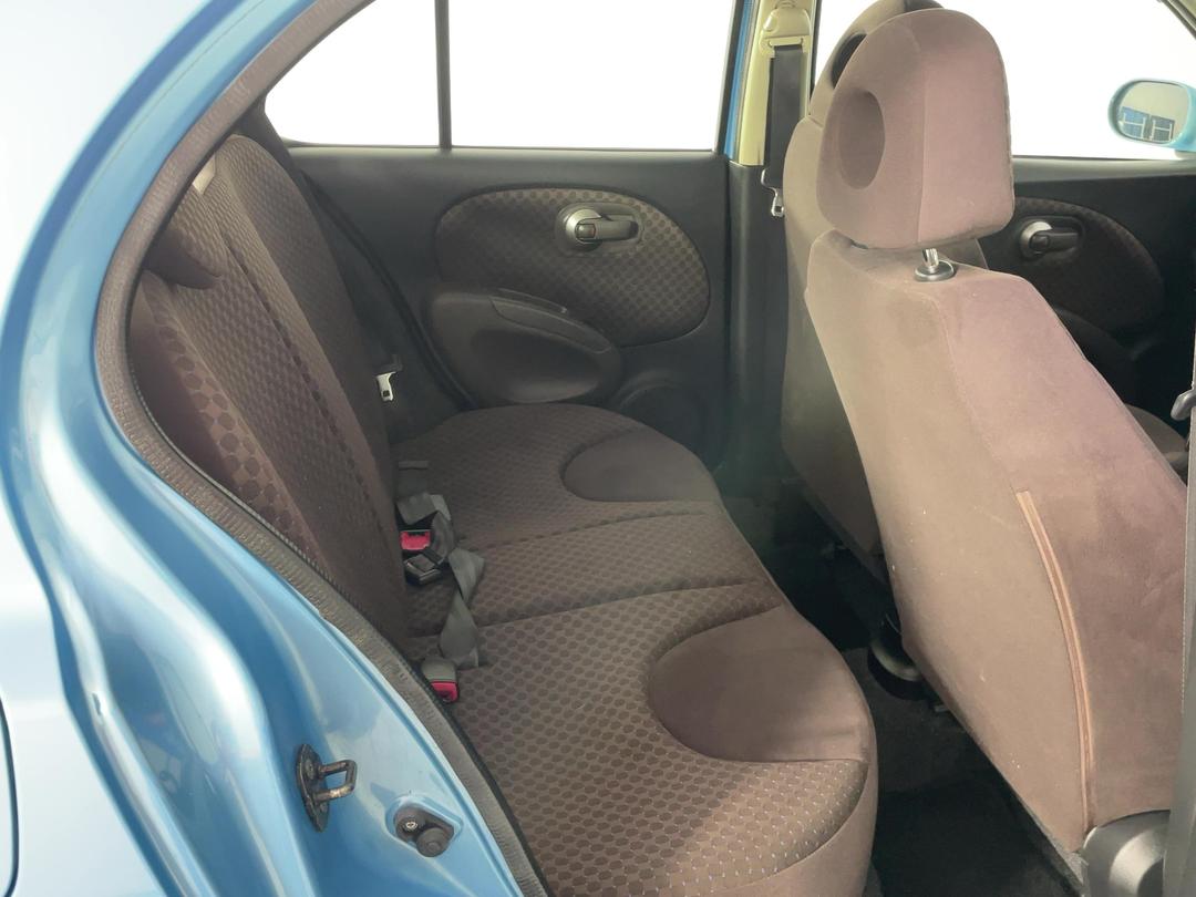 Photo '20' of Nissan March