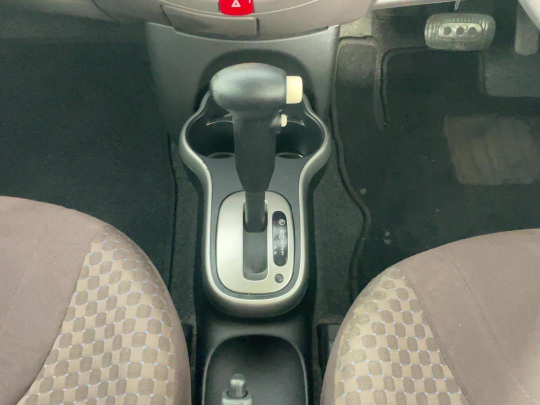 Photo '18' of Nissan March