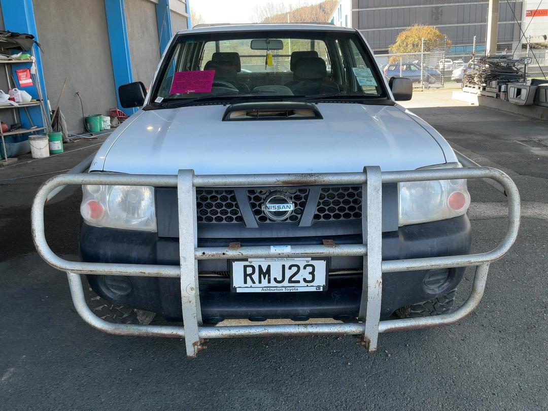 Photo '3' of Nissan Navara D/C Photo '3' of Nissan Navara D/C