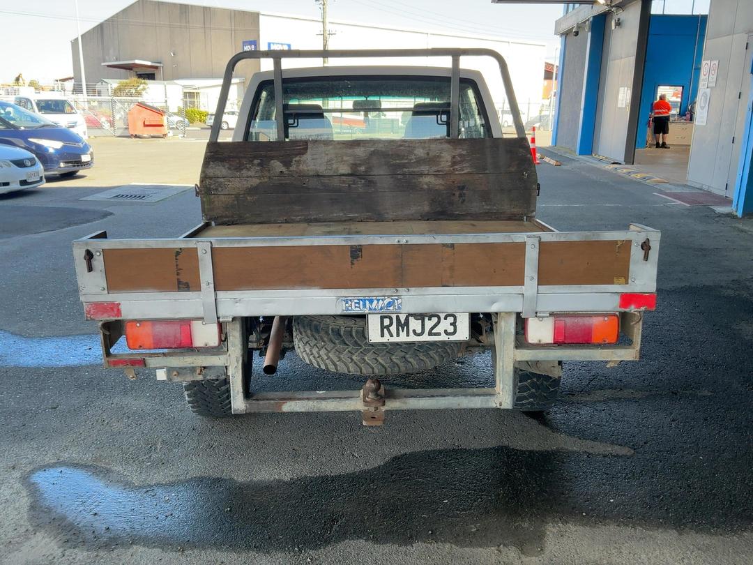 Photo '9' of Nissan Navara D/C Photo '9' of Nissan Navara D/C