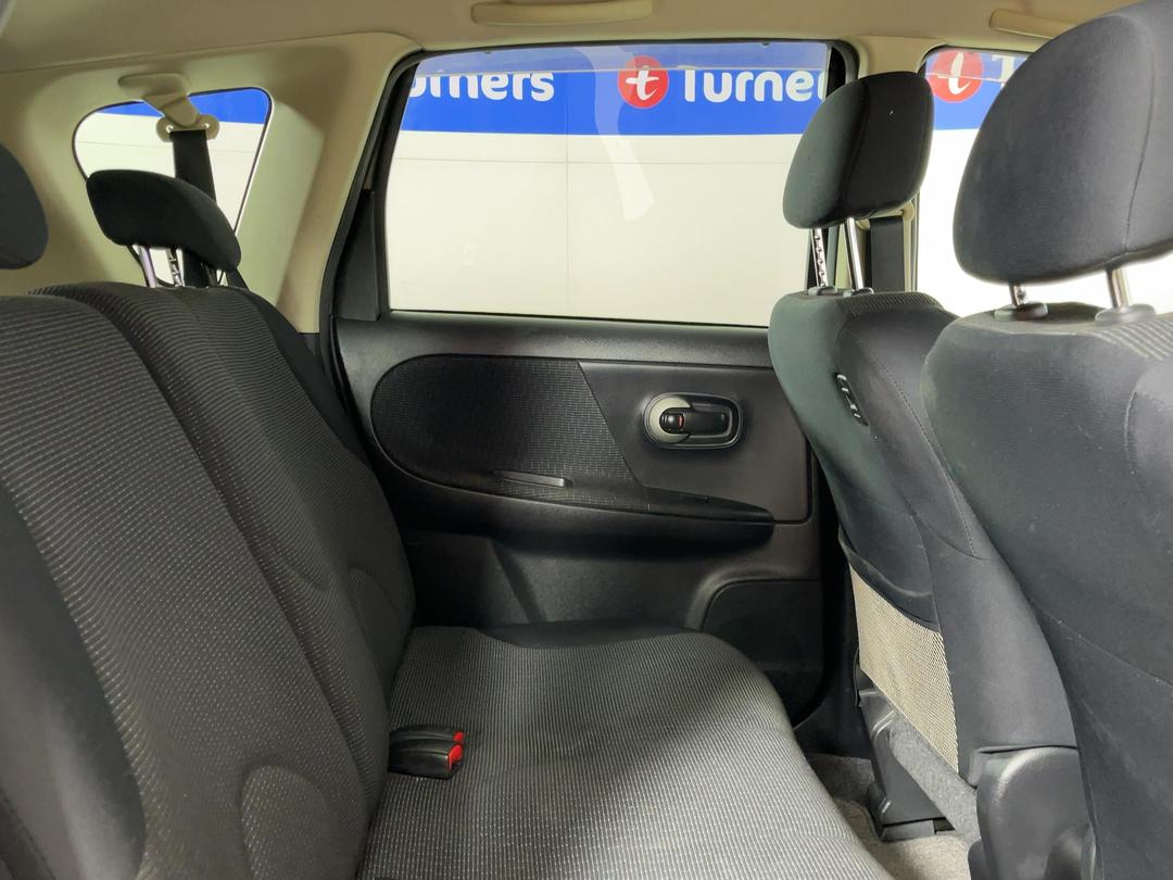 Photo '20' of Nissan Note
