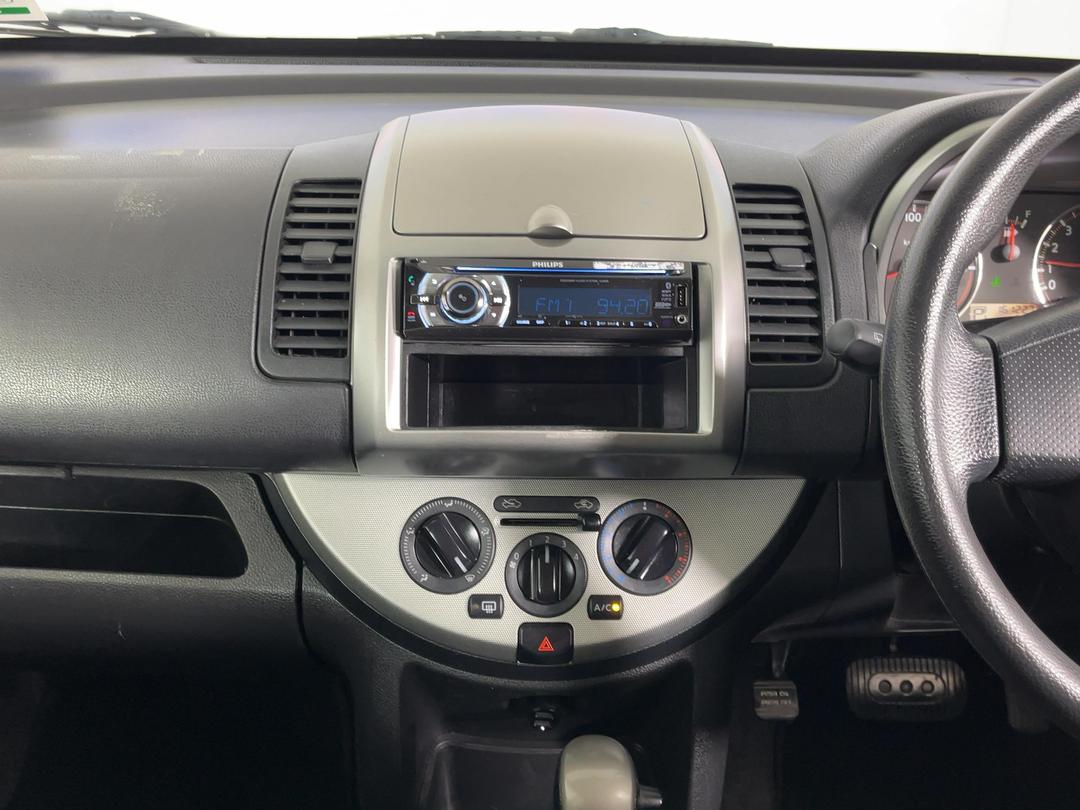 Photo '18' of Nissan Note