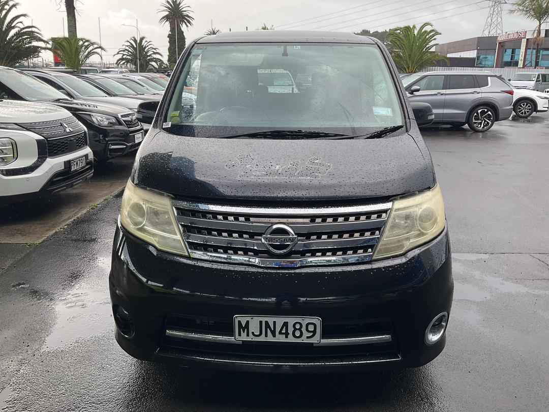 Photo '3' of Nissan Serena