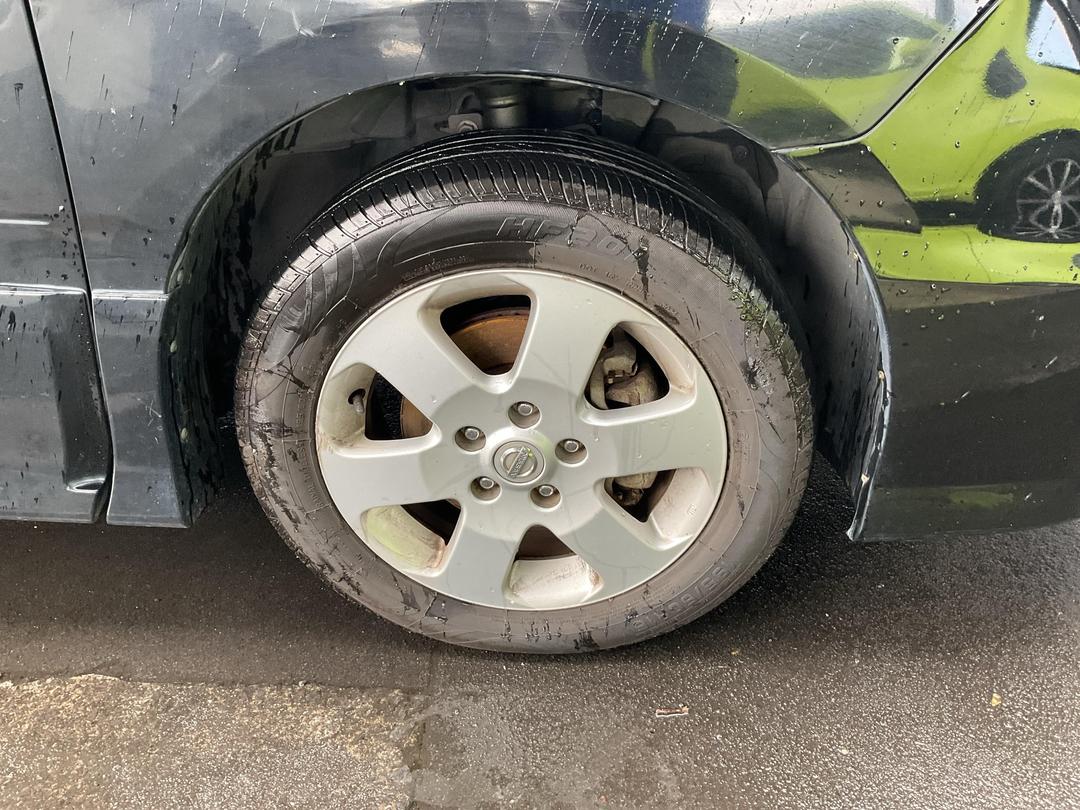 Photo '2' of Nissan Serena