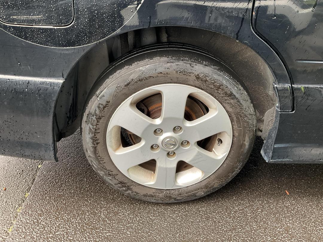 Photo '8' of Nissan Serena