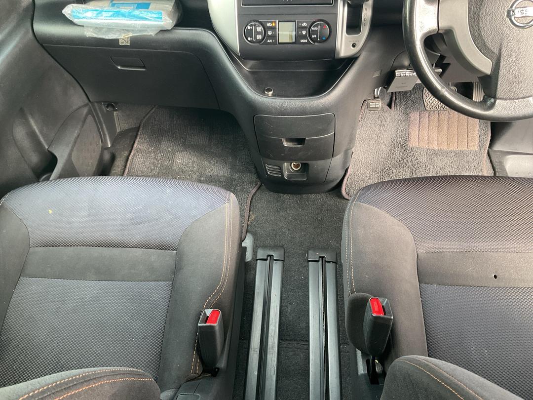 Photo '19' of Nissan Serena