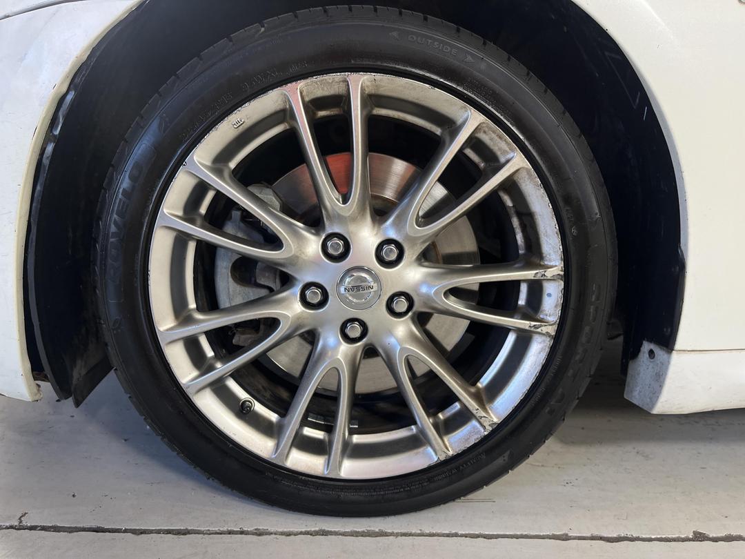 Photo '10' of Nissan Skyline