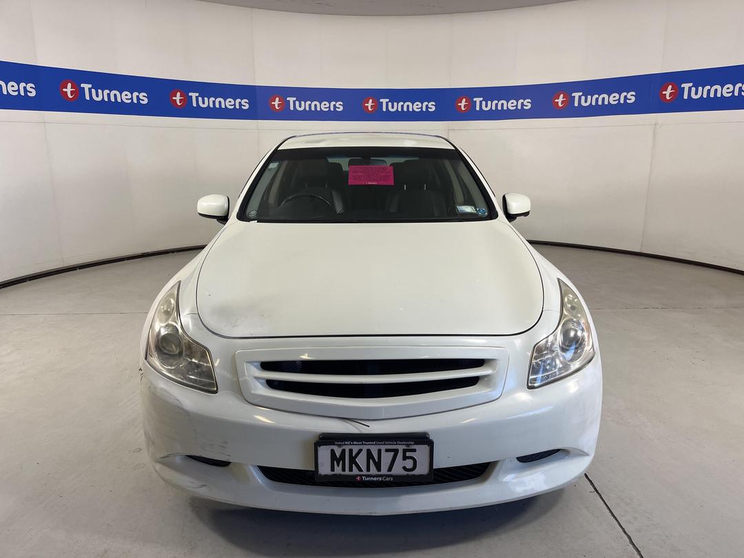 Photo '2' of Nissan Skyline