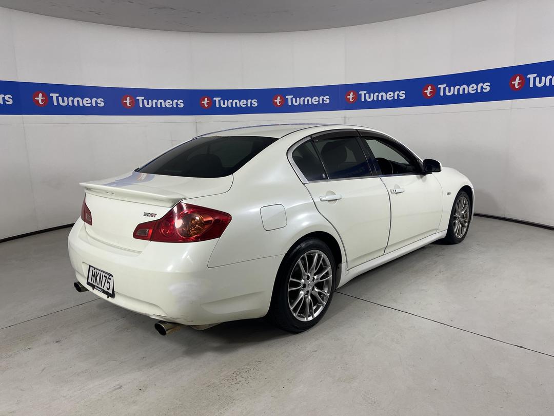 Photo '7' of Nissan Skyline