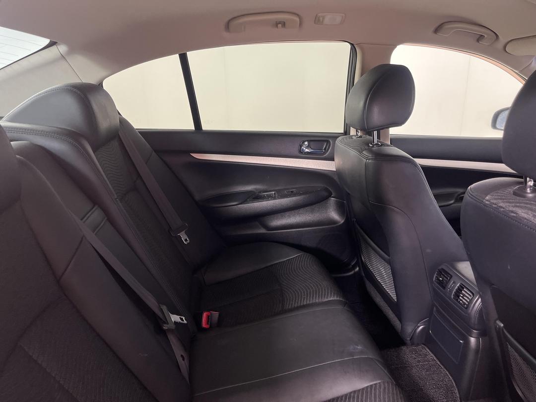 Photo '20' of Nissan Skyline