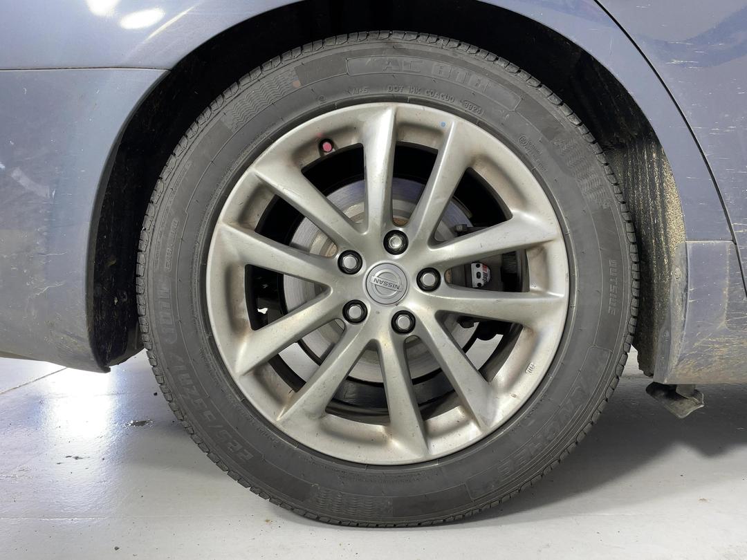 Photo '12' of Nissan Skyline