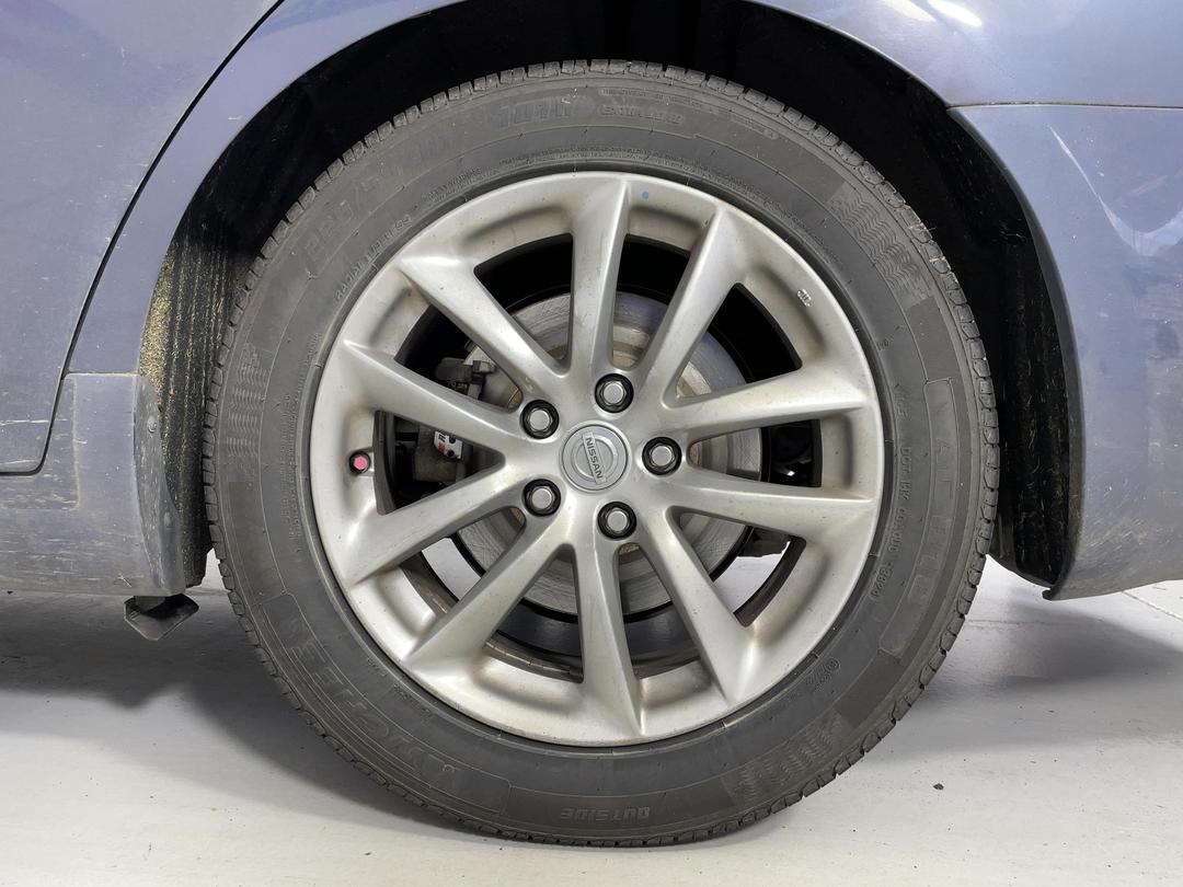 Photo '11' of Nissan Skyline
