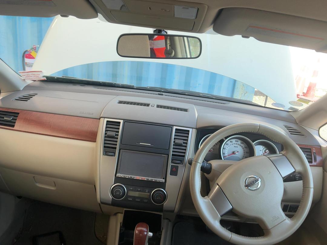 Photo '20' of Nissan Tiida Latio