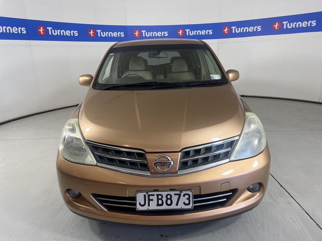 Photo '2' of Nissan Tiida