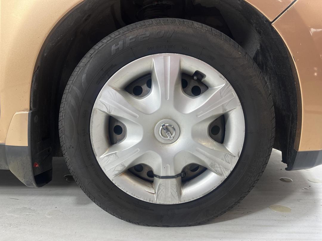 Photo '9' of Nissan Tiida