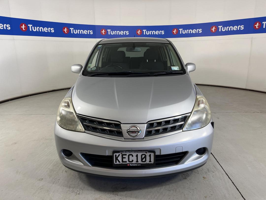 Photo '2' of Nissan Tiida