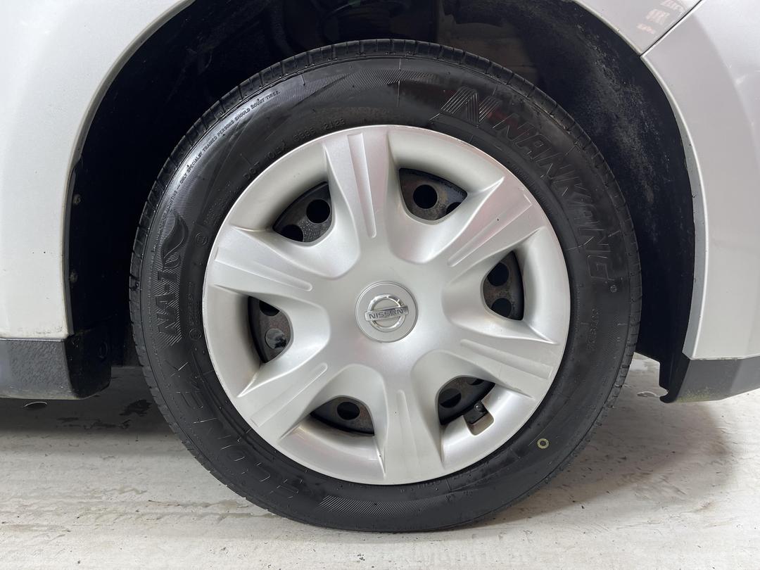 Photo '9' of Nissan Tiida