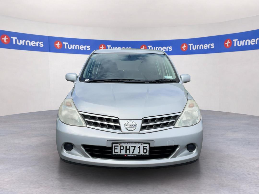 Photo '2' of Nissan Tiida