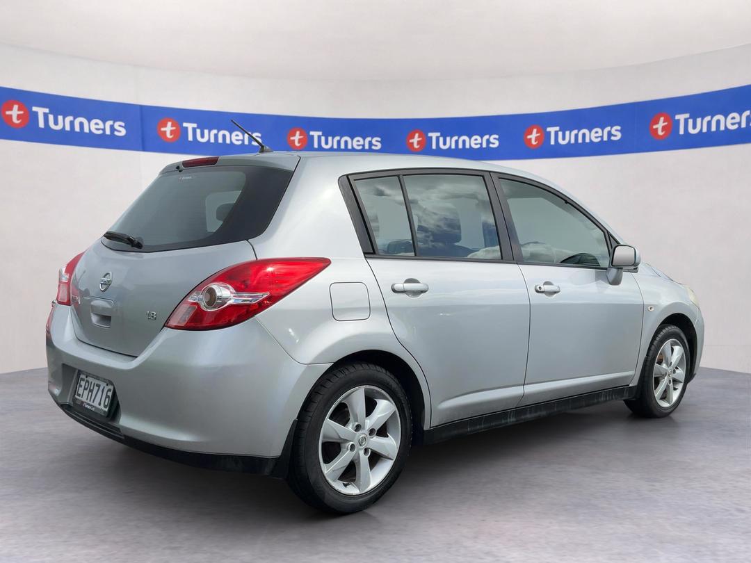 Photo '7' of Nissan Tiida