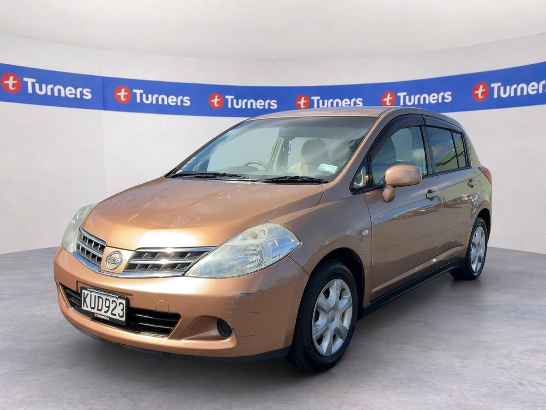 Photo '4' of Nissan Tiida