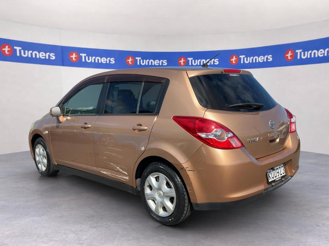 Photo '5' of Nissan Tiida