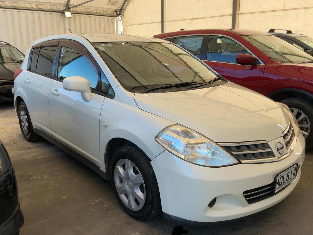 Photo '3' of Nissan Tiida Photo '3' of Nissan Tiida