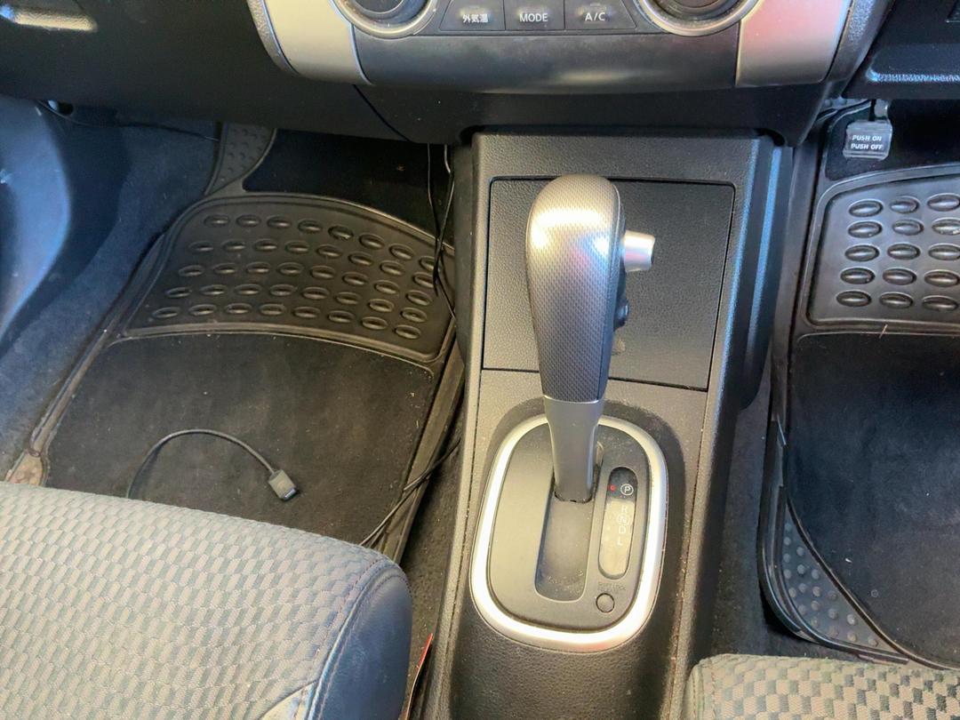 Photo '16' of Nissan Tiida Photo '16' of Nissan Tiida