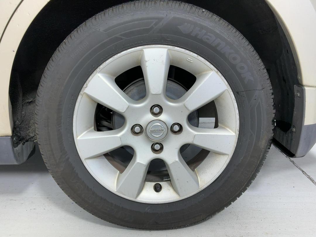 Photo '11' of Nissan Tiida