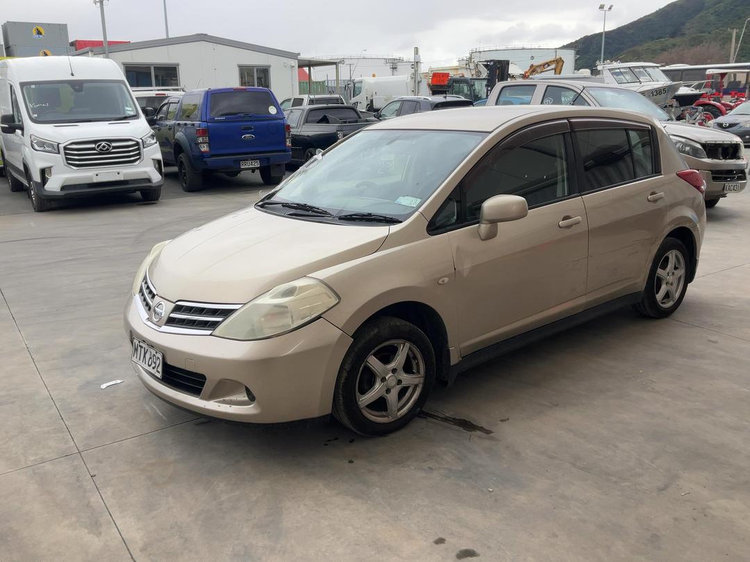 Photo '3' of Nissan Tiida Latio
