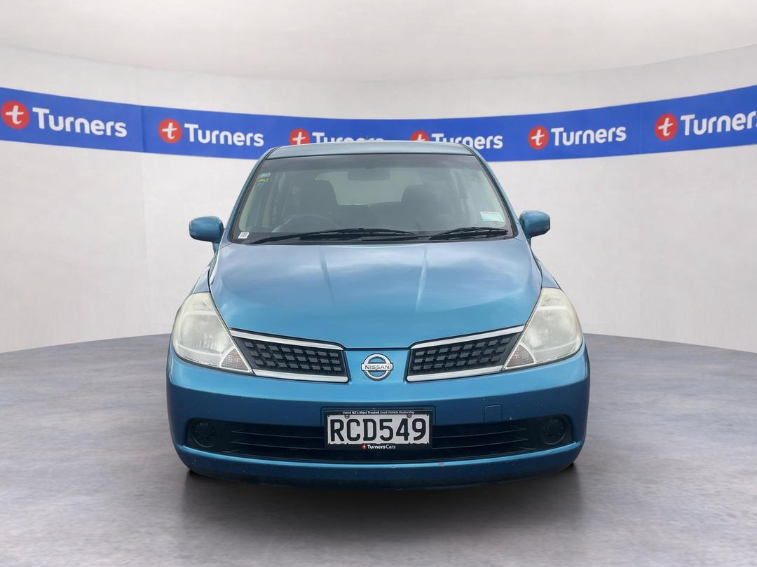 Photo '2' of Nissan Tiida