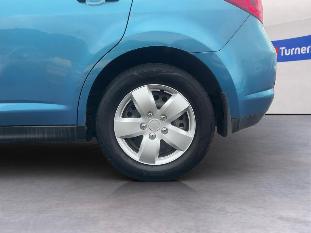 Photo '11' of Nissan Tiida
