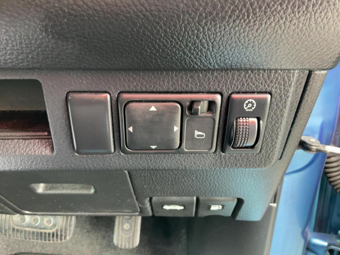 Photo '26' of Nissan Tiida
