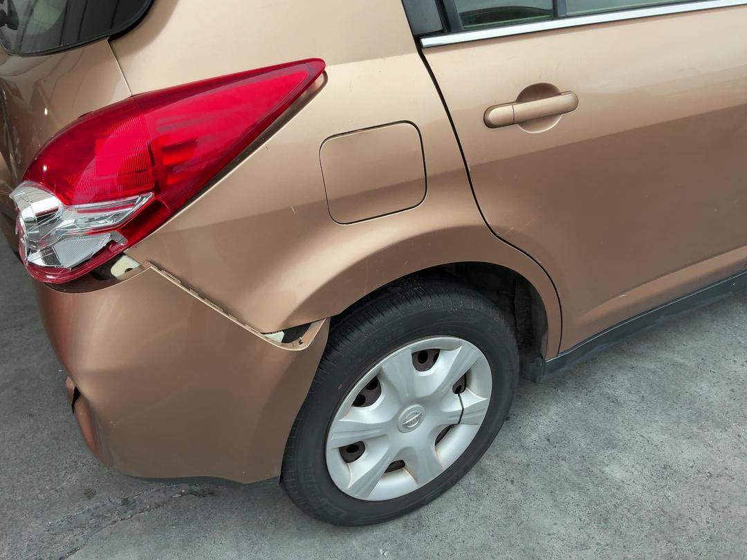 Photo '17' of Nissan Tiida Photo '17' of Nissan Tiida