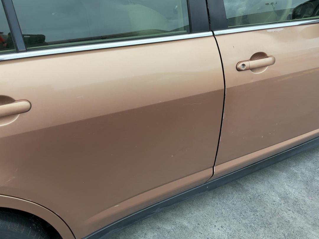 Photo '18' of Nissan Tiida Photo '18' of Nissan Tiida