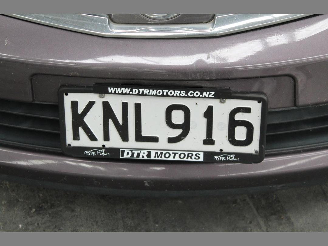 Photo '9' of Nissan Tiida Photo '9' of Nissan Tiida