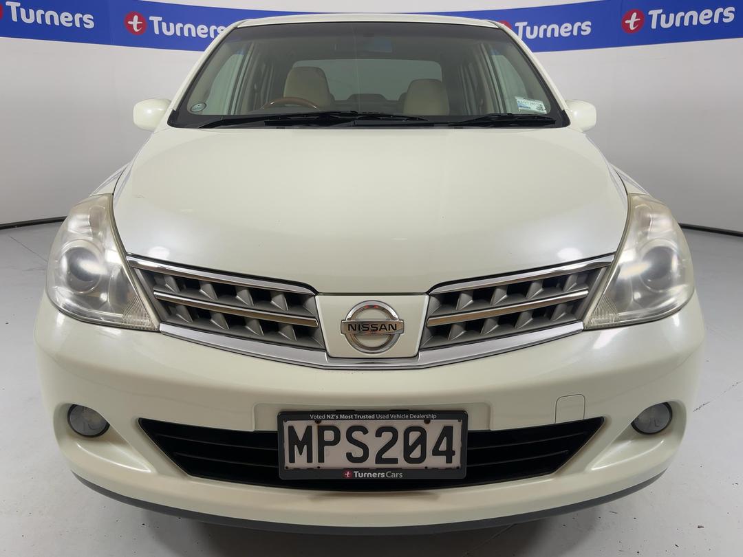 Photo '2' of Nissan Tiida