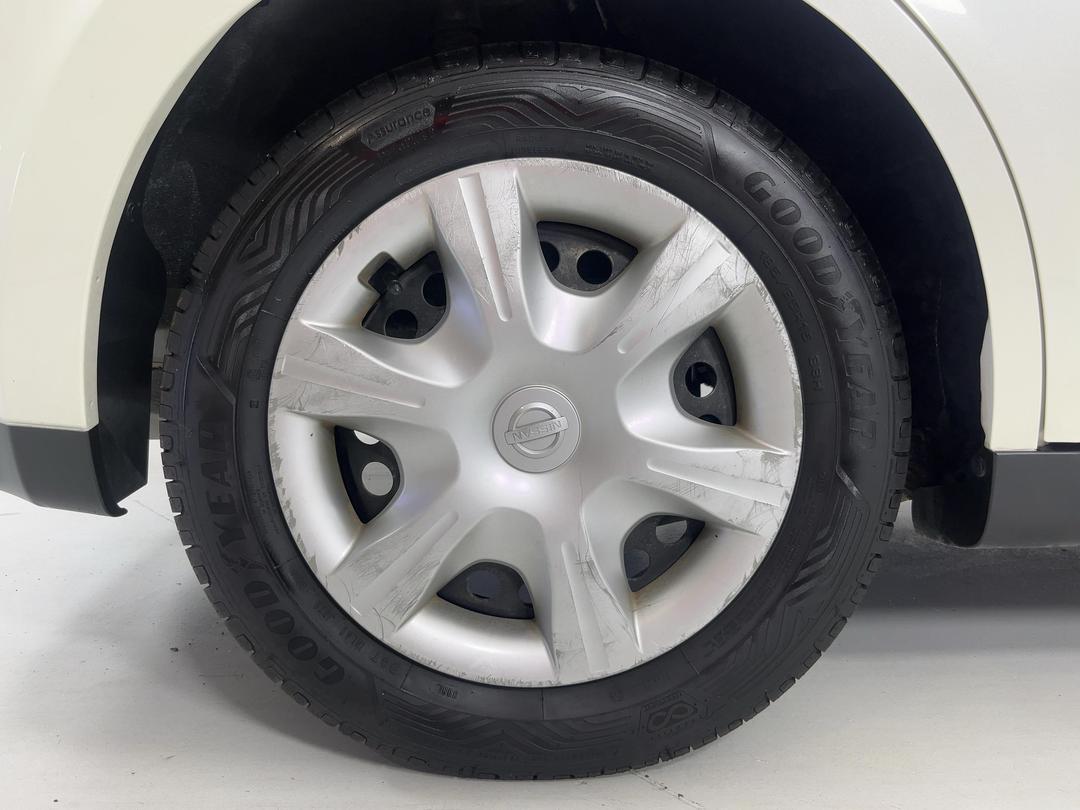 Photo '12' of Nissan Tiida