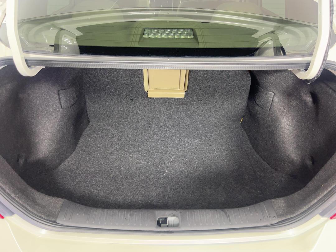 Photo '14' of Nissan Tiida
