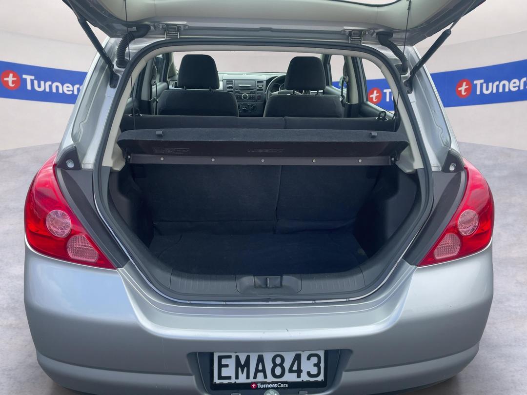 Photo '14' of Nissan Tiida