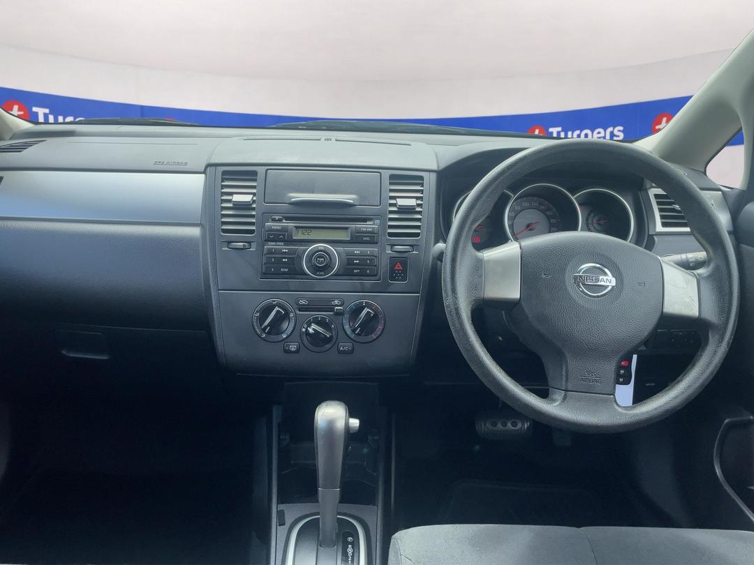 Photo '17' of Nissan Tiida