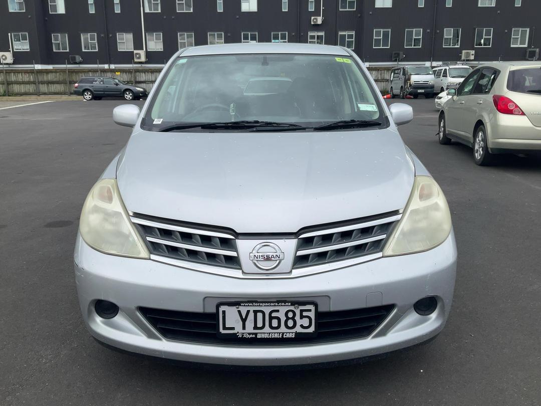 Photo '3' of Nissan Tiida Photo '3' of Nissan Tiida